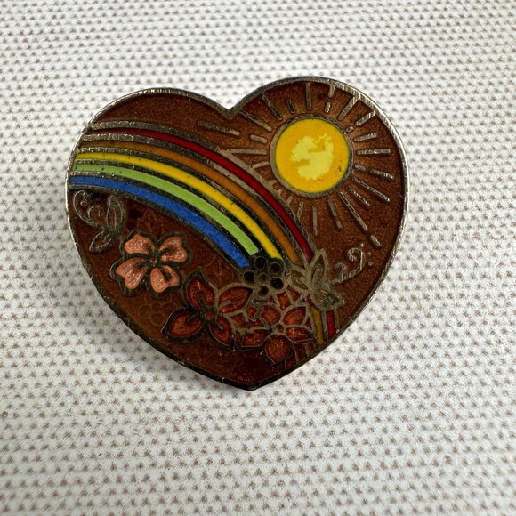 Vintage Enamel Heart Pin W/ Rainbow Sun & Flowers Design 1" Size Gold Tone Back - Picture 4 of 9